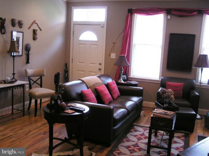 2120 13th Street Southeast Washington, DC 20020 - Photo 27 of 29 Living Room