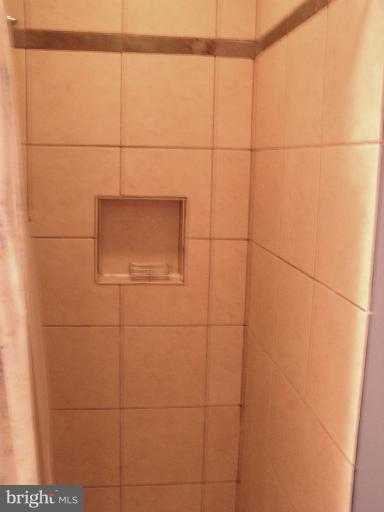 2120 13th Street Southeast Washington, DC 20020 - Photo 8 of 29 Bath