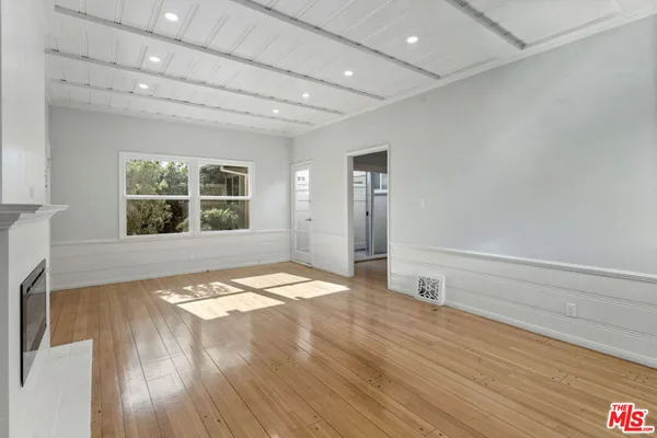 $4,275 | 9623 Charleville Boulevard, Beverly Hills, CA 90212