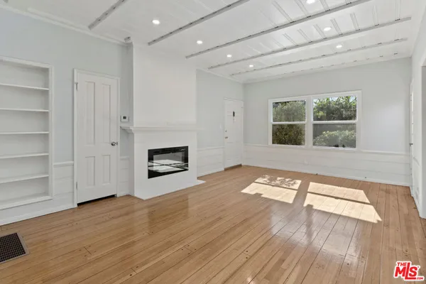 $4,275 | 9623 Charleville Boulevard, Beverly Hills, CA 90212