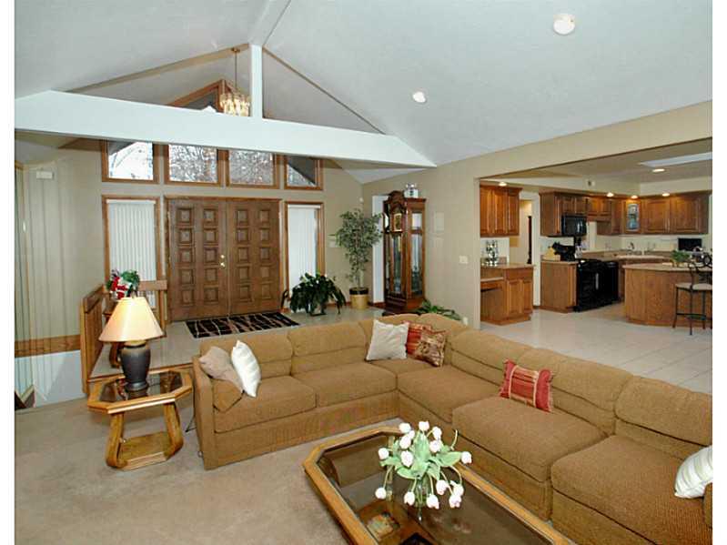 2208 Haymaker Road Monroeville, PA 15146 - Photo 13 of 23 Family Room.