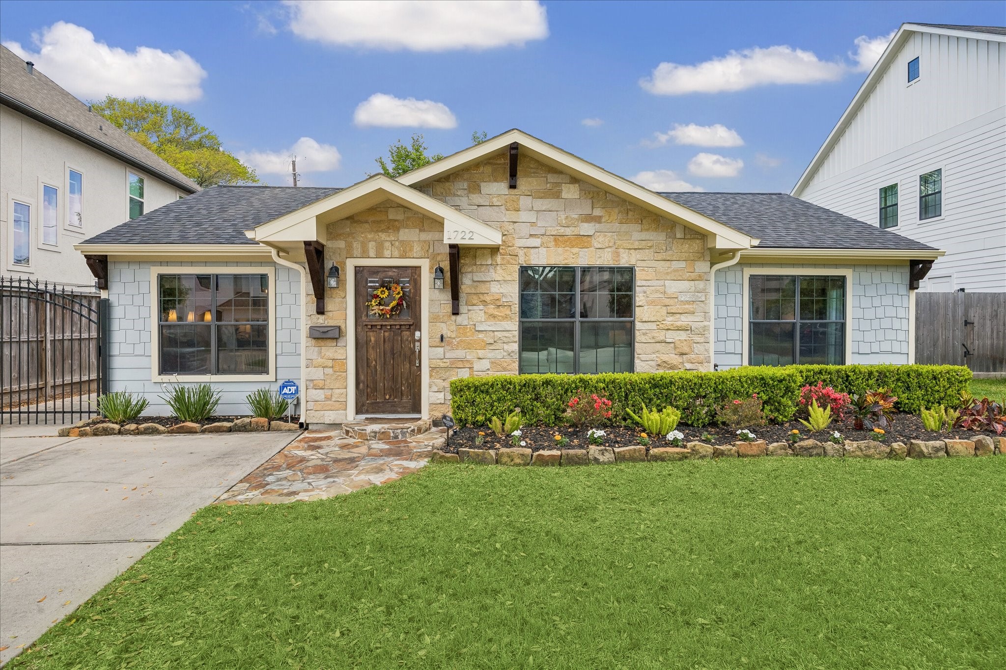 1722 Lamonte Lane Houston, TX 77018 - Photo 1 of 34