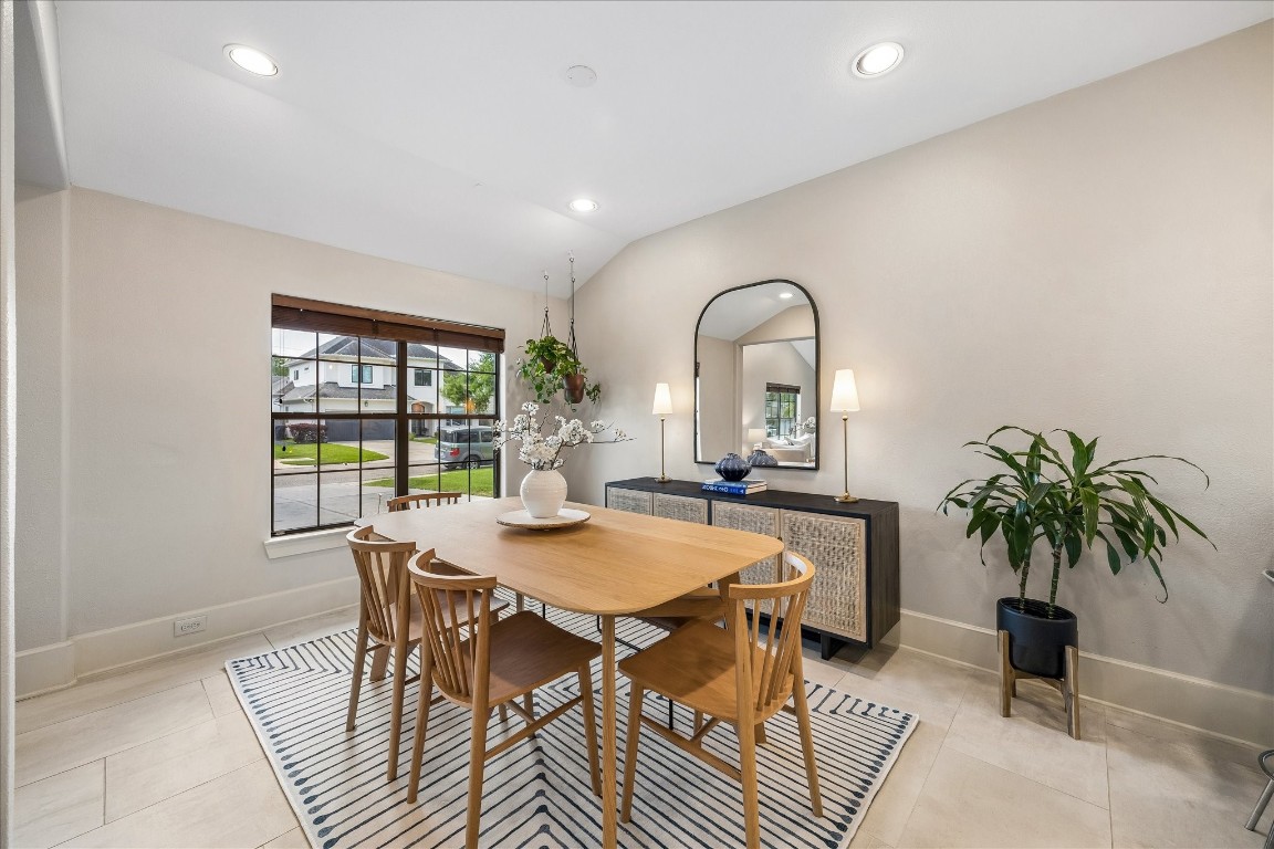 1722 Lamonte Lane Houston, TX 77018 - Photo 5 of 34 a view of a dining room with furniture and window