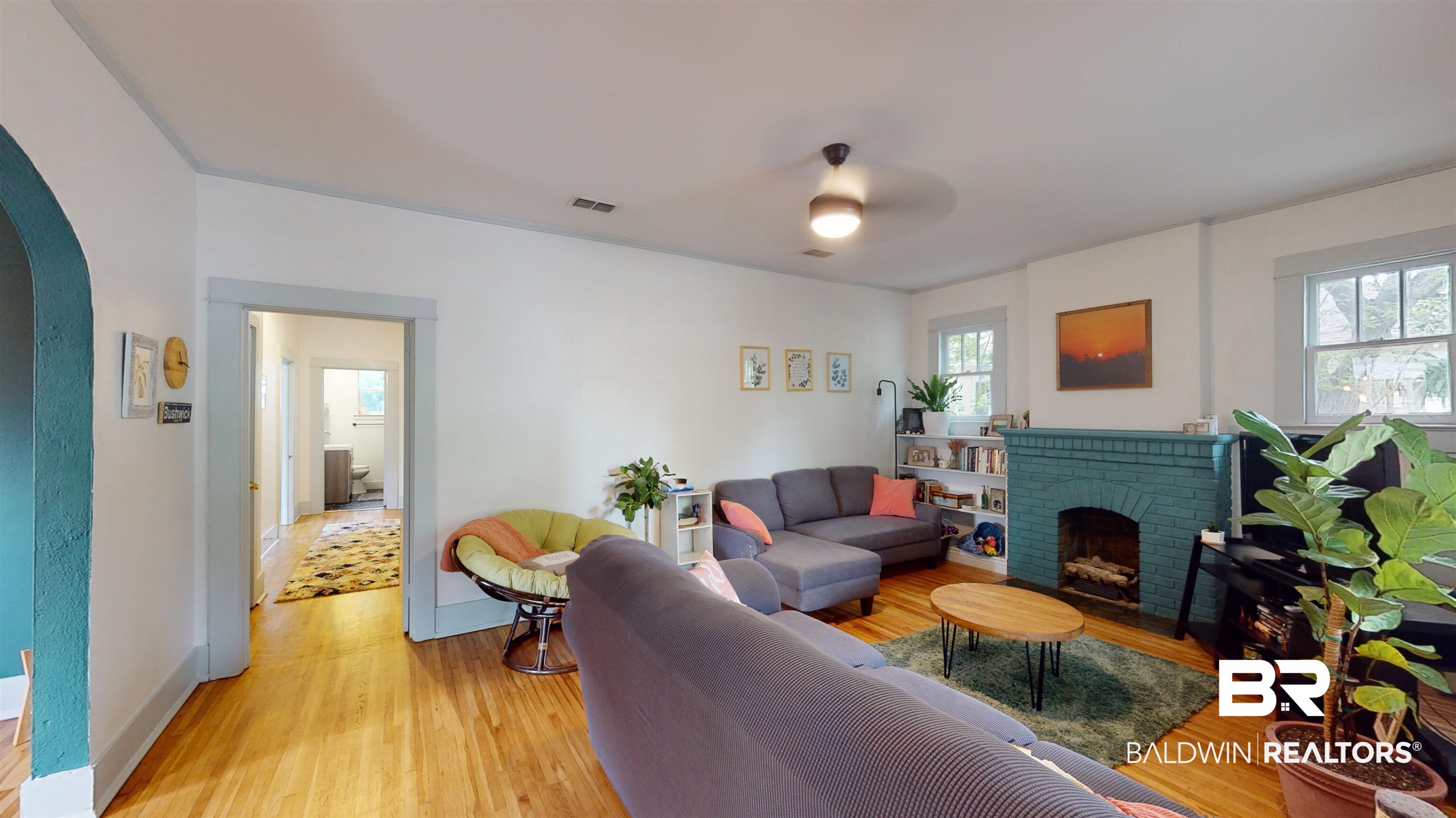 255 Crenshaw Street Mobile, AL 36606 - Photo 3 of 22