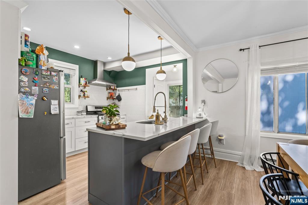 44 Richelieu Place Newark, NJ 07106 - Photo 4 of 9