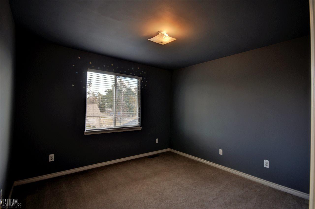 8403 East Pearson Road Utica, MI 48316 - Photo 13 of 18 31278730-12.JPG