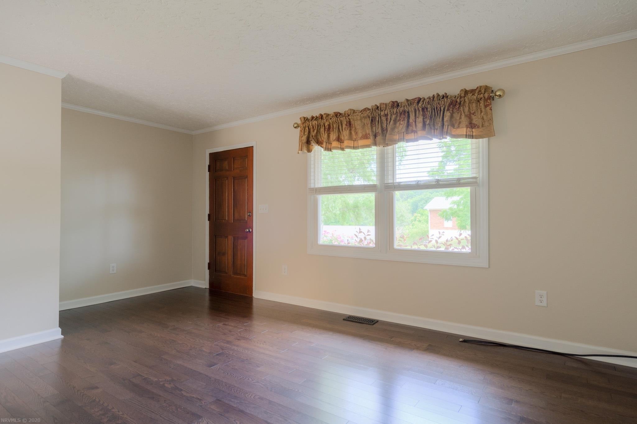 475 Reading Road Christiansburg, VA 24073 - Photo 13 of 45 Gallery Image 13