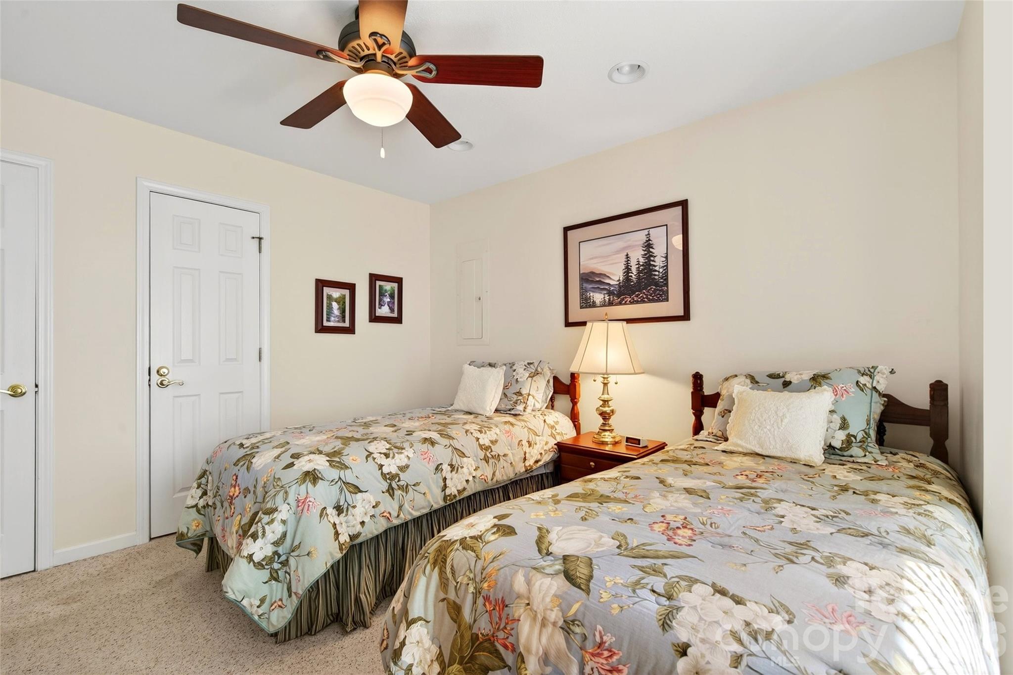 307 Blue Ridge Drive South, Unit 4 Marion, NC 28752 - Photo 15 of 32