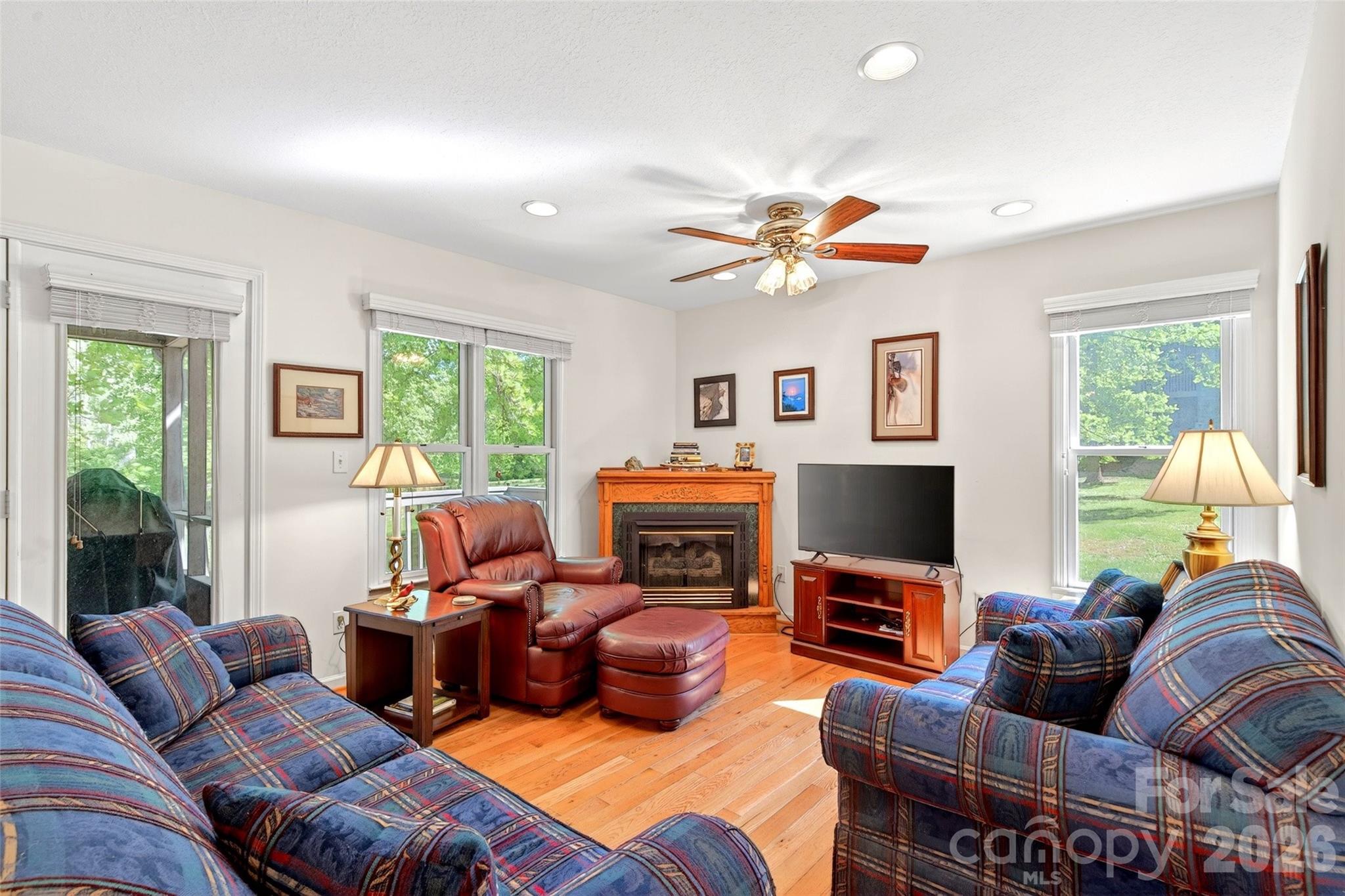 307 Blue Ridge Drive South, Unit 4 Marion, NC 28752 - Photo 5 of 32