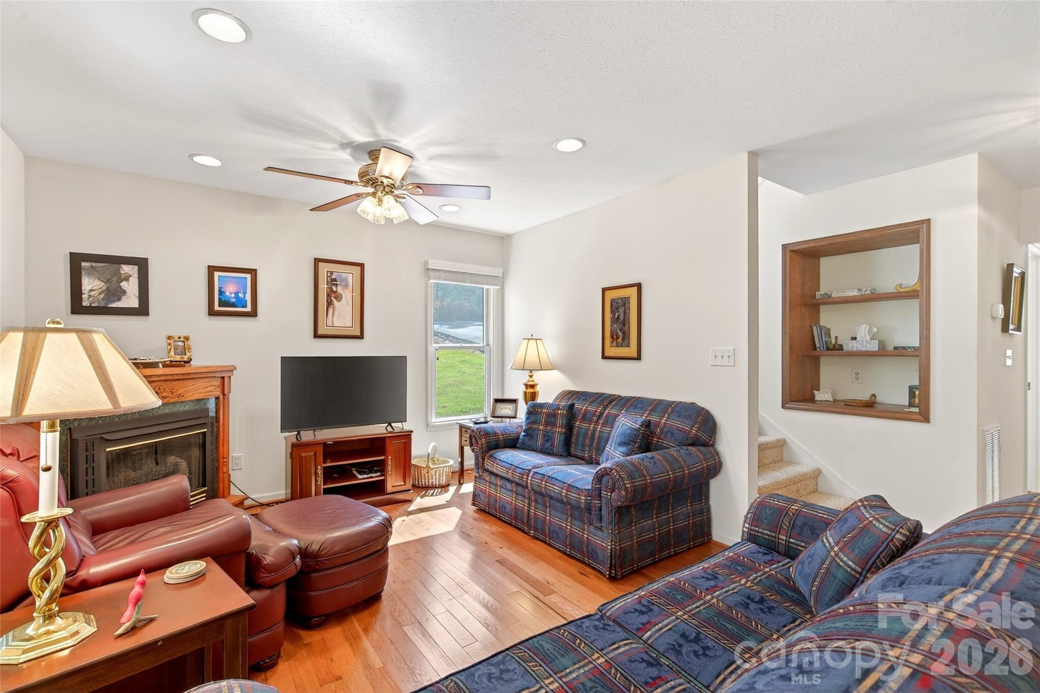 307 Blue Ridge Drive South, Unit 4 Marion, NC 28752 - Photo 6 of 32