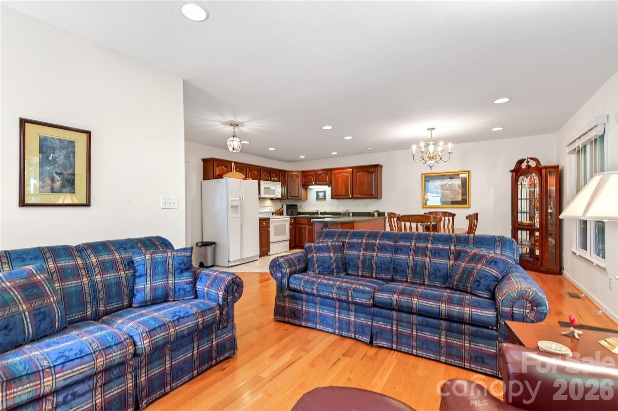 307 Blue Ridge Drive South, Unit 4 Marion, NC 28752 - Photo 7 of 32