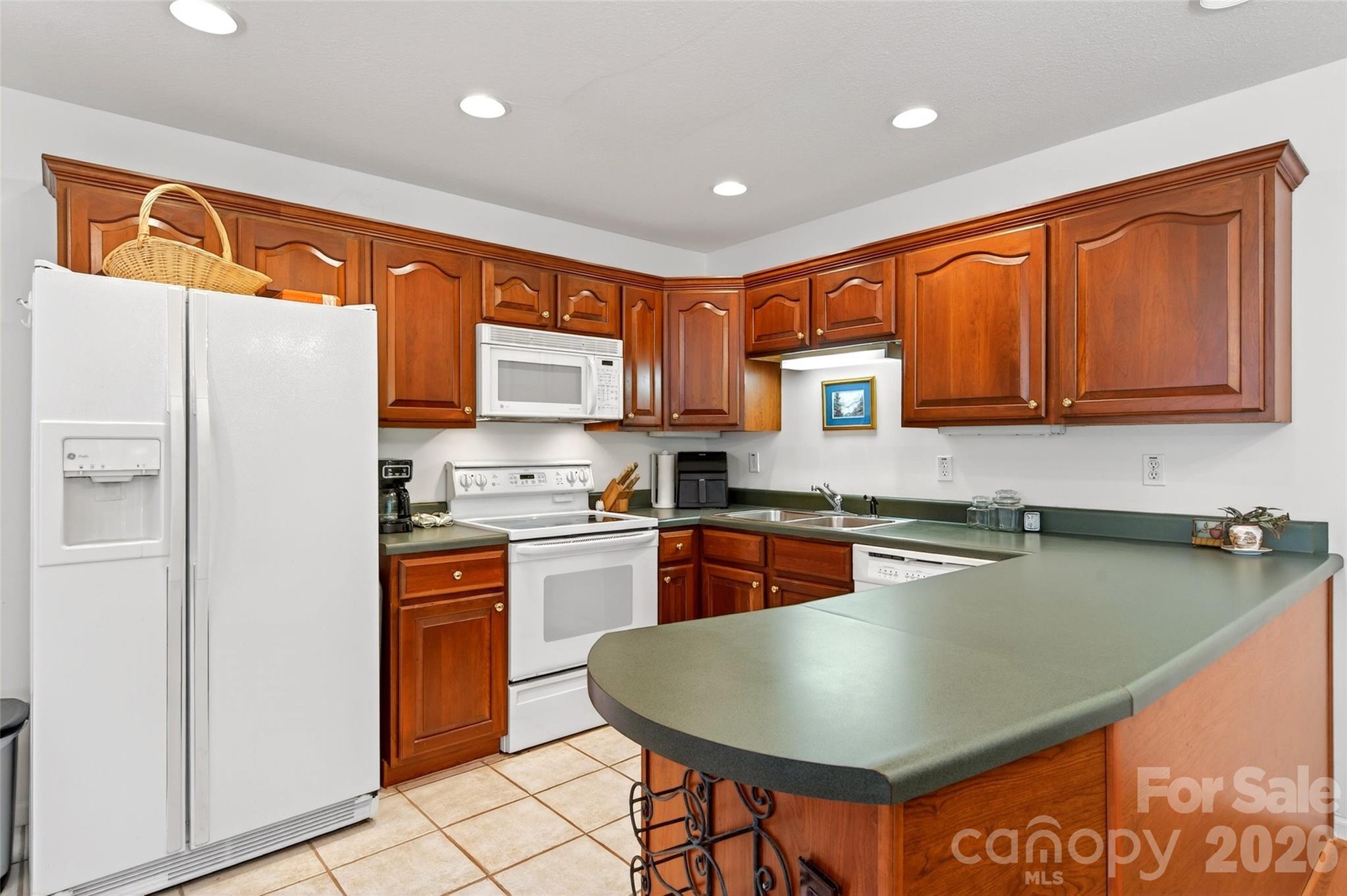 307 Blue Ridge Drive South, Unit 4 Marion, NC 28752 - Photo 10 of 32