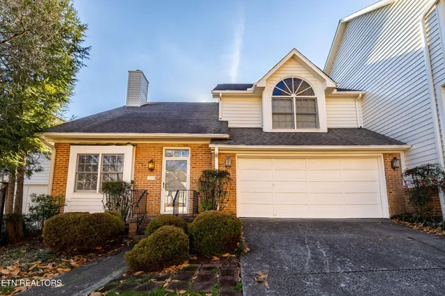 $440,000 | 905 Glennshire Drive, Knoxville, TN 37923