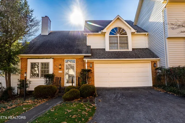 $440,000 | 905 Glennshire Drive, Knoxville, TN 37923