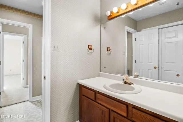 $440,000 | 905 Glennshire Drive, Knoxville, TN 37923