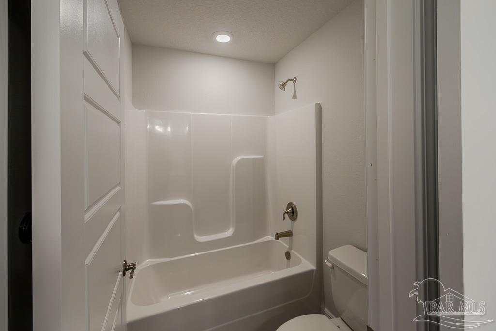 5956 Parsonage Circle Milton, FL 32570 - Photo 15 of 36