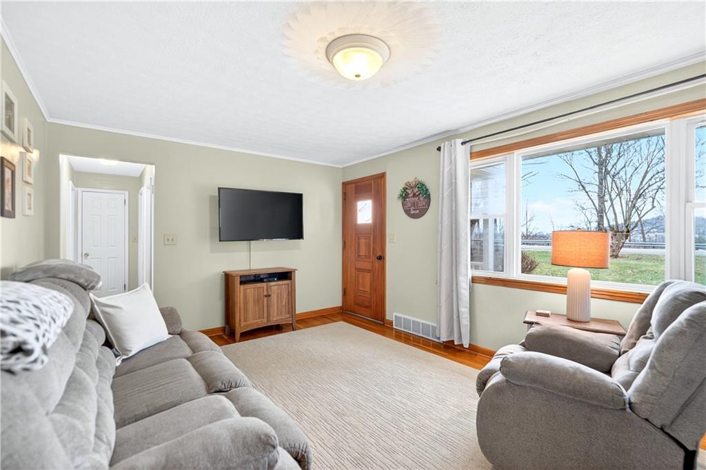 933 Newell Road Fayette City, PA 15438 - Photo 8 of 41