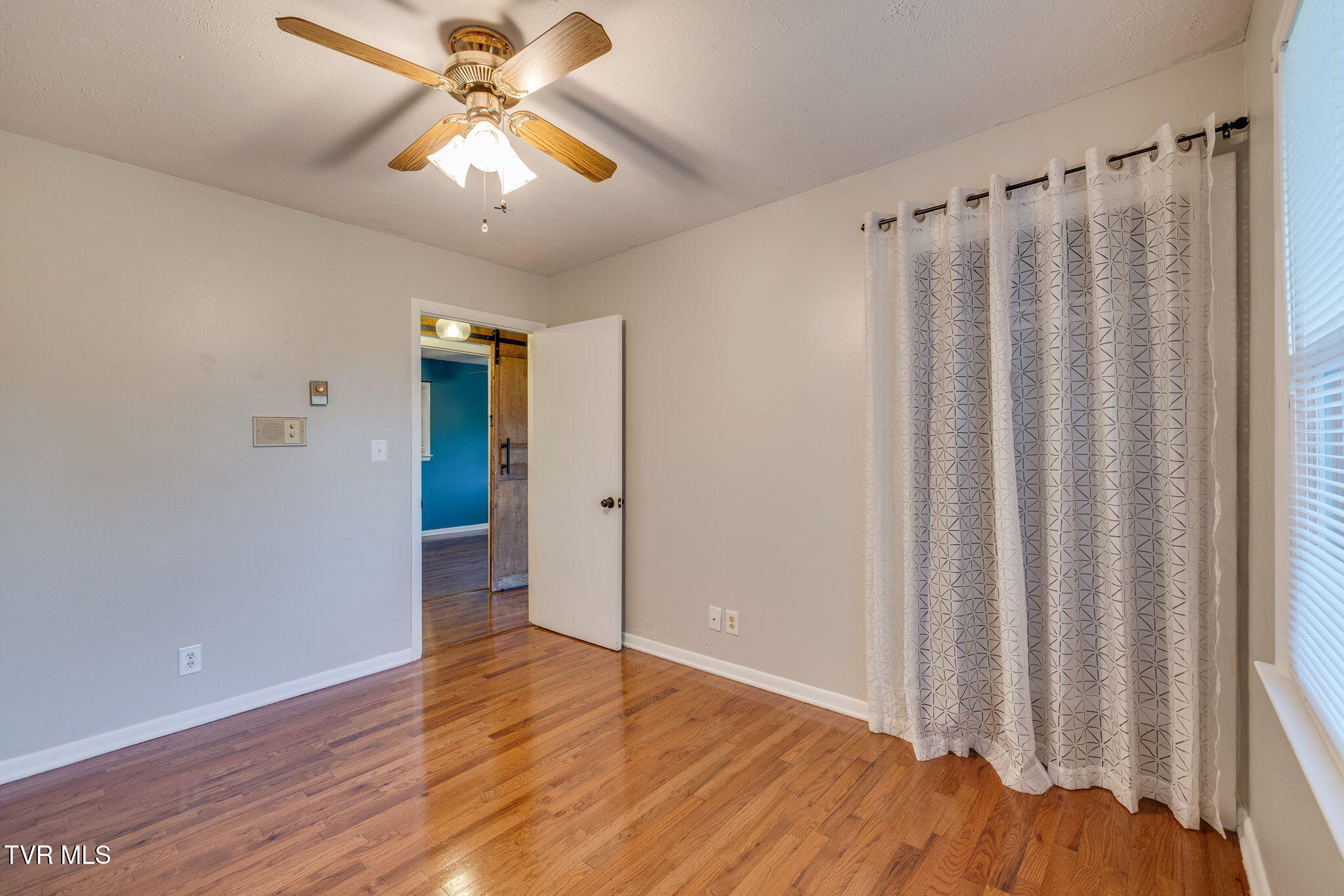 3513 Crest Road Kingsport, TN 37664 - Photo 23 of 30 023