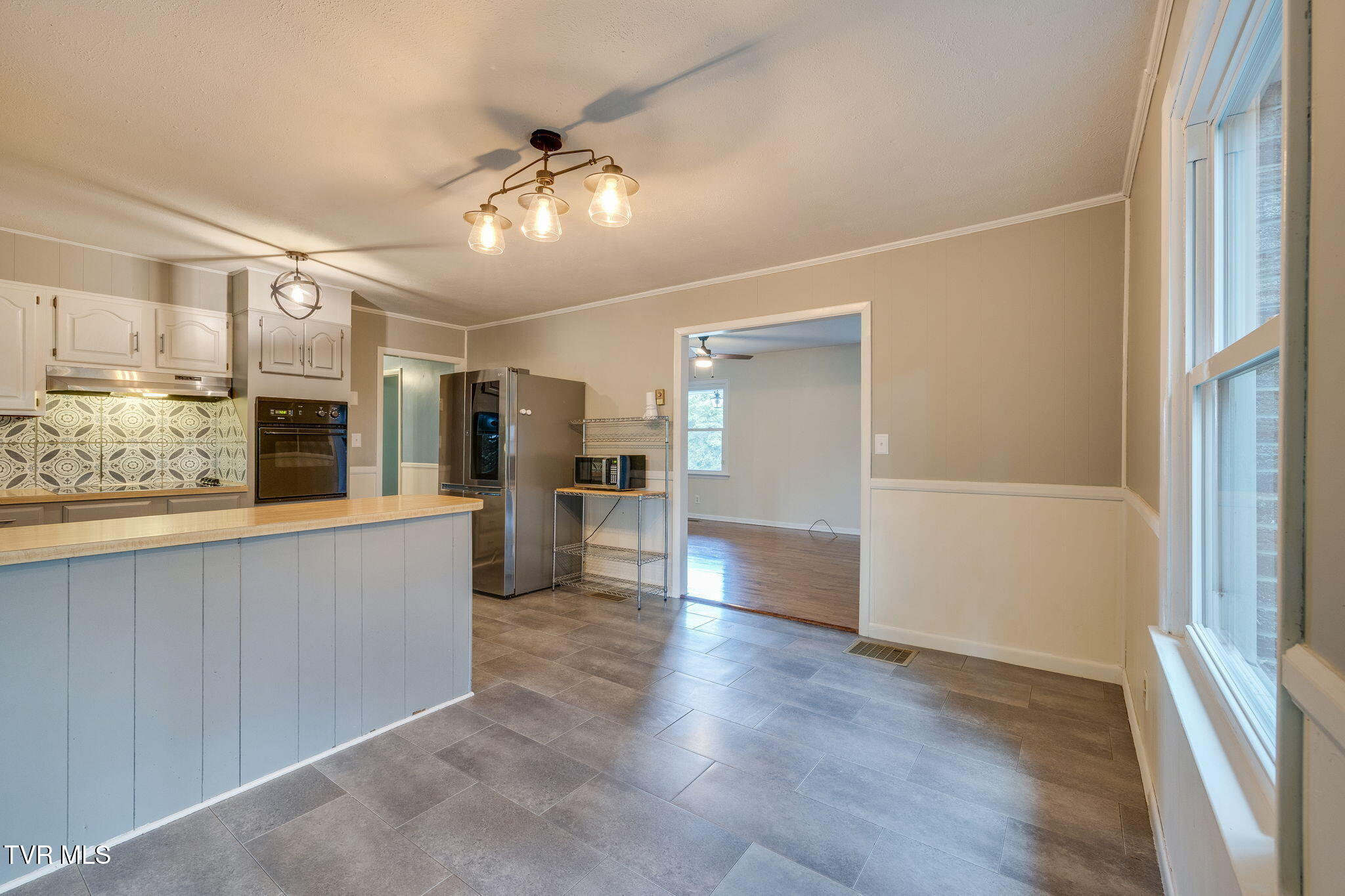 3513 Crest Road Kingsport, TN 37664 - Photo 10 of 30 010