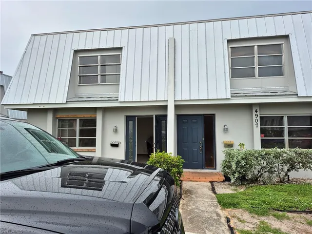 $1,950 | 4907 Catalina Drive, Unit 45, Naples, FL 34112