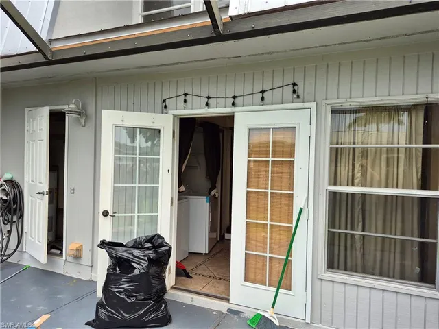 $1,950 | 4907 Catalina Drive, Unit 45, Naples, FL 34112