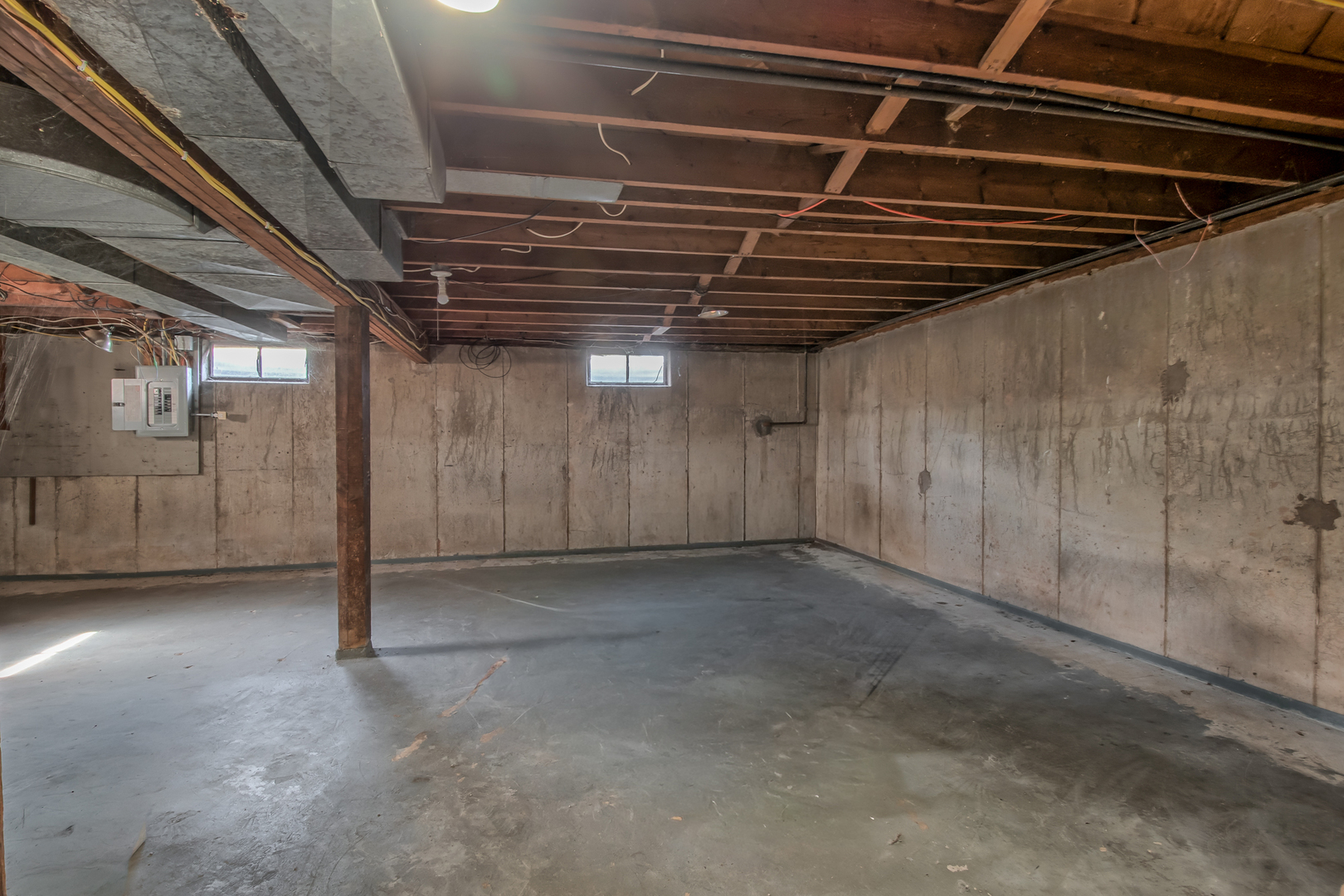 4113 West Crystal Lake Road McHenry, IL 60050 - Photo 13 of 14 a view of an empty room