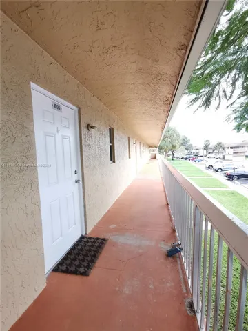 $1,650 | 10179 Twin Lakes Drive, Unit 23K, Coral Springs, FL 33071