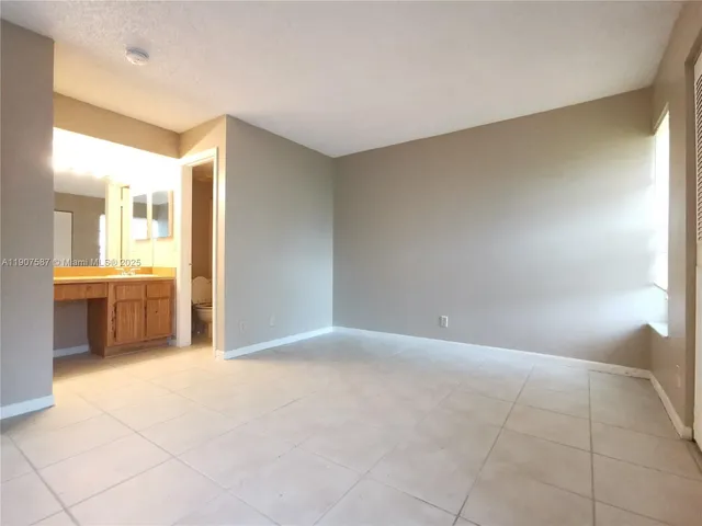 $1,650 | 10179 Twin Lakes Drive, Unit 23K, Coral Springs, FL 33071