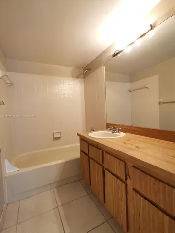 $1,650 | 10179 Twin Lakes Drive, Unit 23K, Coral Springs, FL 33071