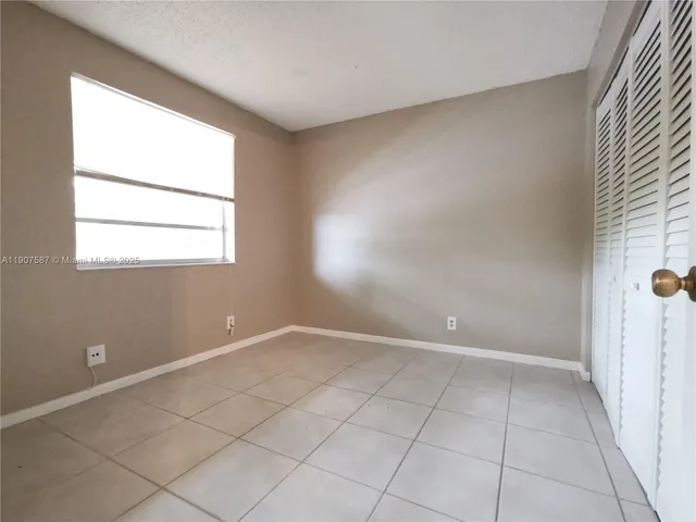 $1,650 | 10179 Twin Lakes Drive, Unit 23K, Coral Springs, FL 33071
