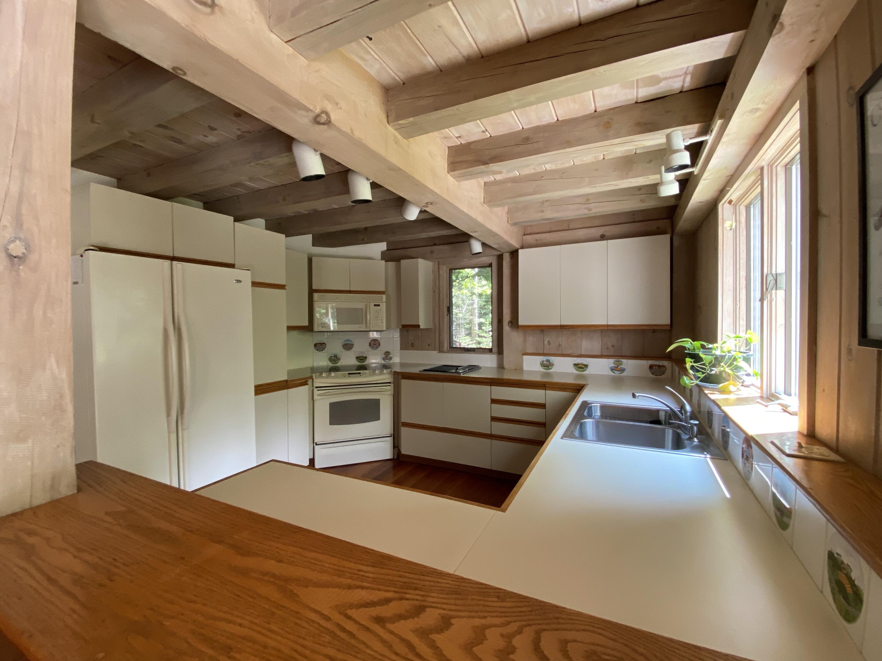 9 Hidden Path Way Mount Desert, ME 04660 - Photo 4 of 29 Kitchen