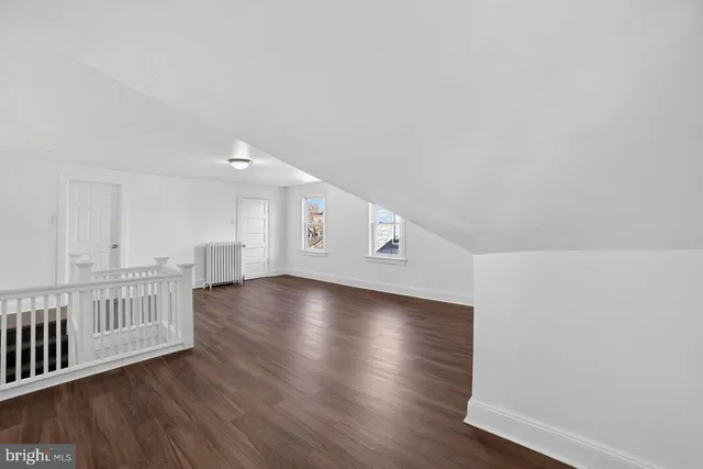 $2,300 | 713 Monmouth Street, Trenton, NJ 08609