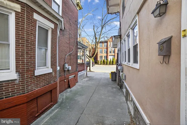 $2,300 | 713 Monmouth Street, Trenton, NJ 08609