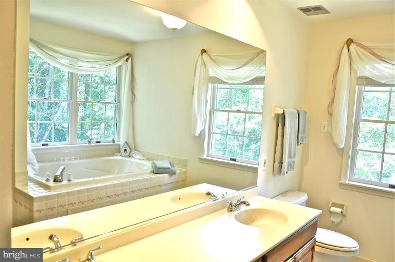 2700 Wynfield Road West Friendship, MD 21794 - Photo 22 of 29 Bath (Master)