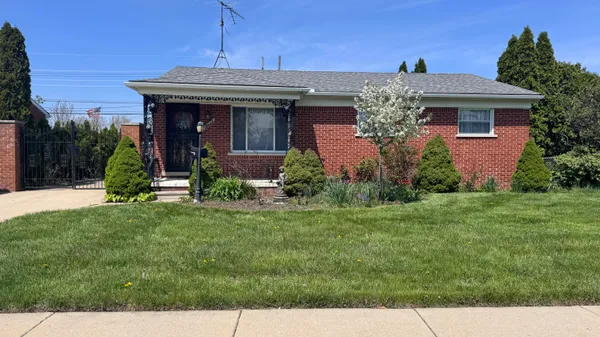 $239,900 | 13442 Kerr Street, Southgate, MI 48195