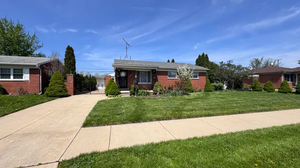$239,900 | 13442 Kerr Street, Southgate, MI 48195