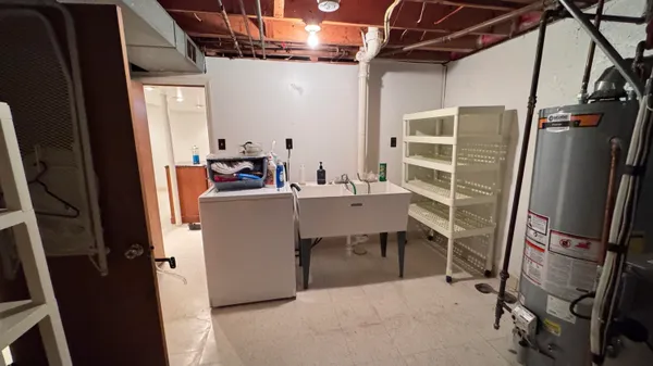 $239,900 | 13442 Kerr Street, Southgate, MI 48195