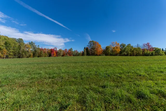 $1,295,000 | 7200 East 46 Road, Cadillac, MI 49601