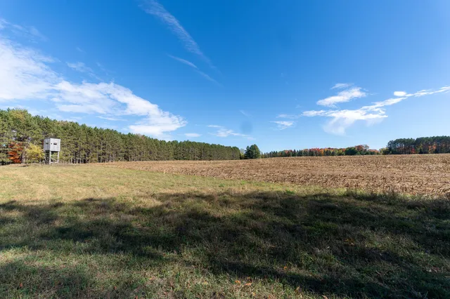 $1,295,000 | 7200 East 46 Road, Cadillac, MI 49601