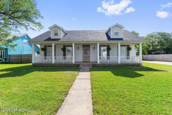 $299,900 | 1302 Roswell Street, Pascagoula, MS 39581