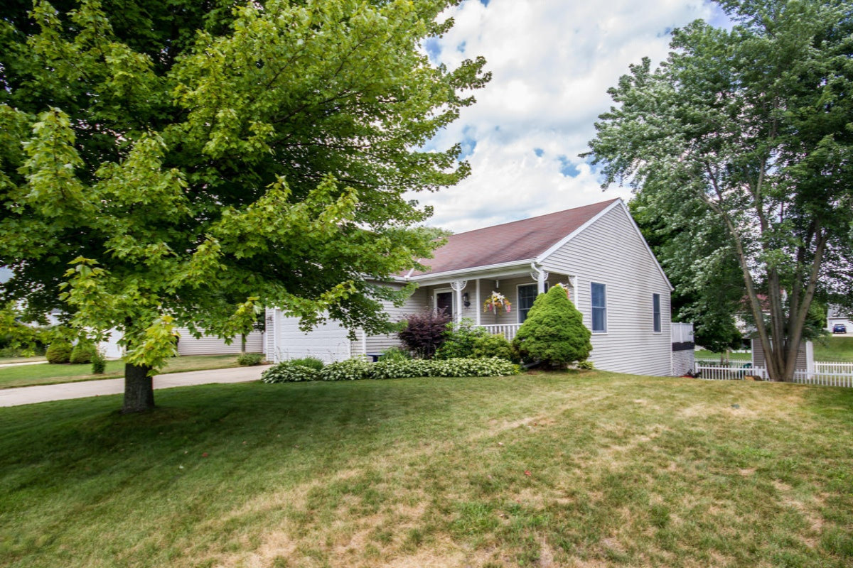 3112 Riley Ridge Road Holland, MI 49424 - Photo 20 of 20 IMG_6839