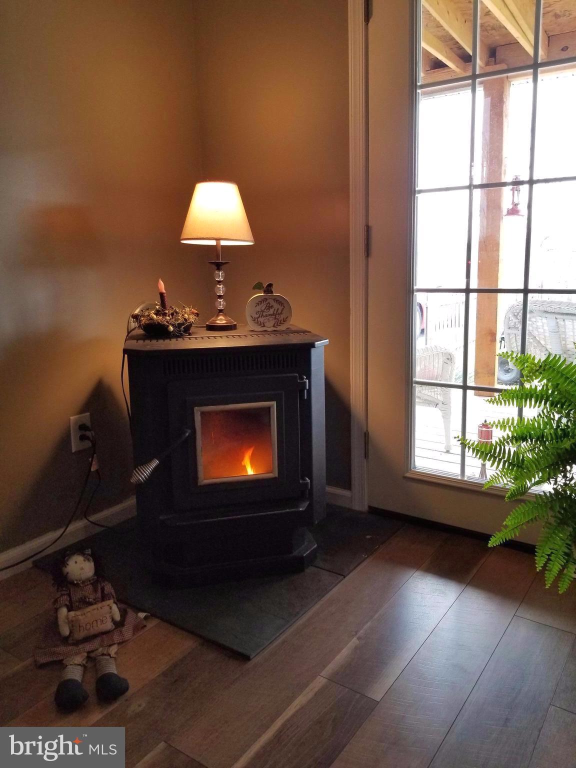 5741 Pious Ridge Road Berkeley Springs, WV 25411 - Photo 17 of 30 Interior (General)