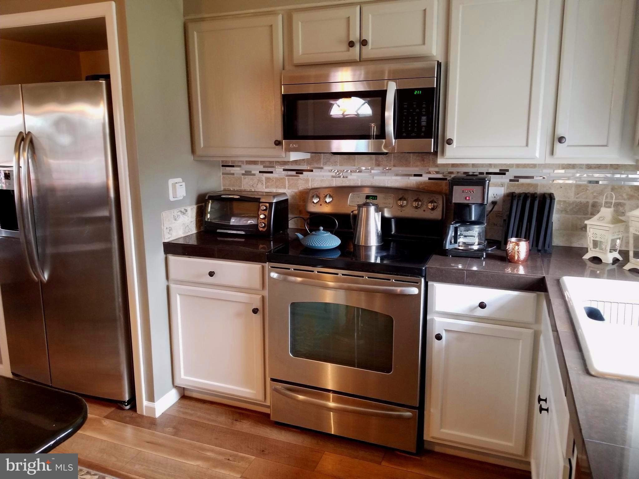 5741 Pious Ridge Road Berkeley Springs, WV 25411 - Photo 20 of 30 Kitchen