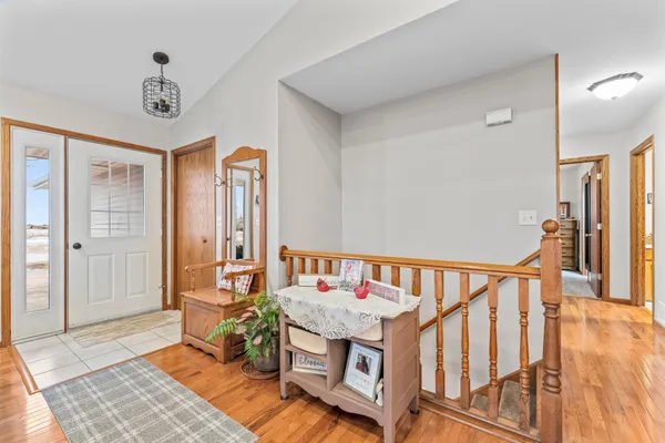 $549,900 | 23371 650th Avenue, Alden, MN 56009