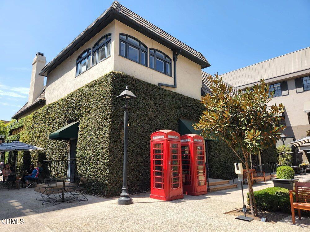 120 South Mentor Avenue, Unit 202 Pasadena, CA 91106 - Photo 38 of 40 a front view of a house