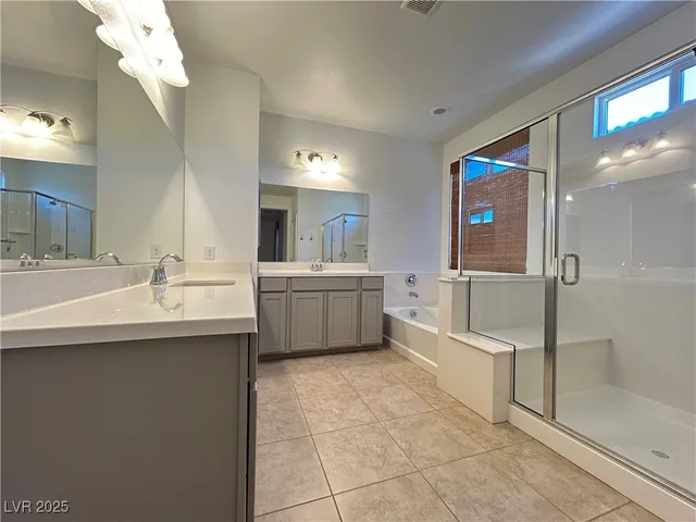 $2,700 | 8085 Skye Roar Court, Las Vegas, NV 89166