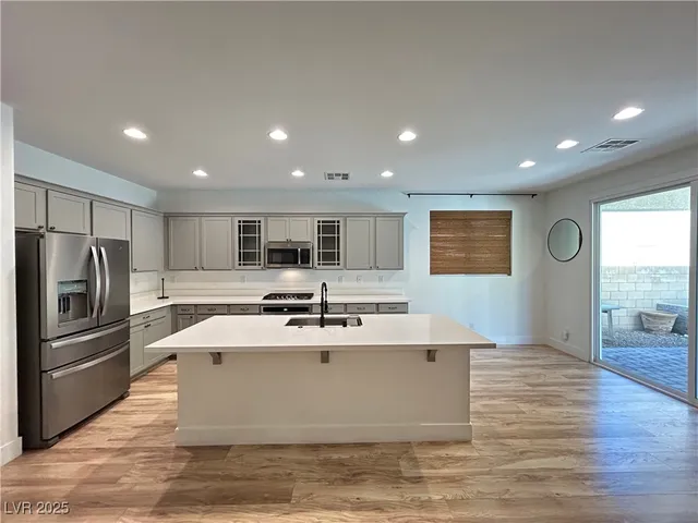 $2,700 | 8085 Skye Roar Court, Las Vegas, NV 89166