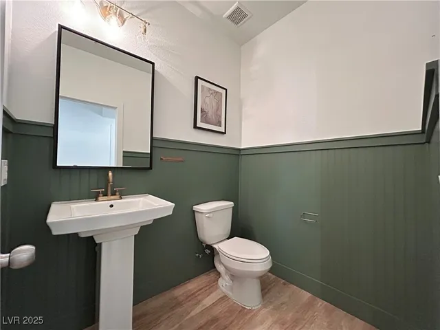 $2,700 | 8085 Skye Roar Court, Las Vegas, NV 89166