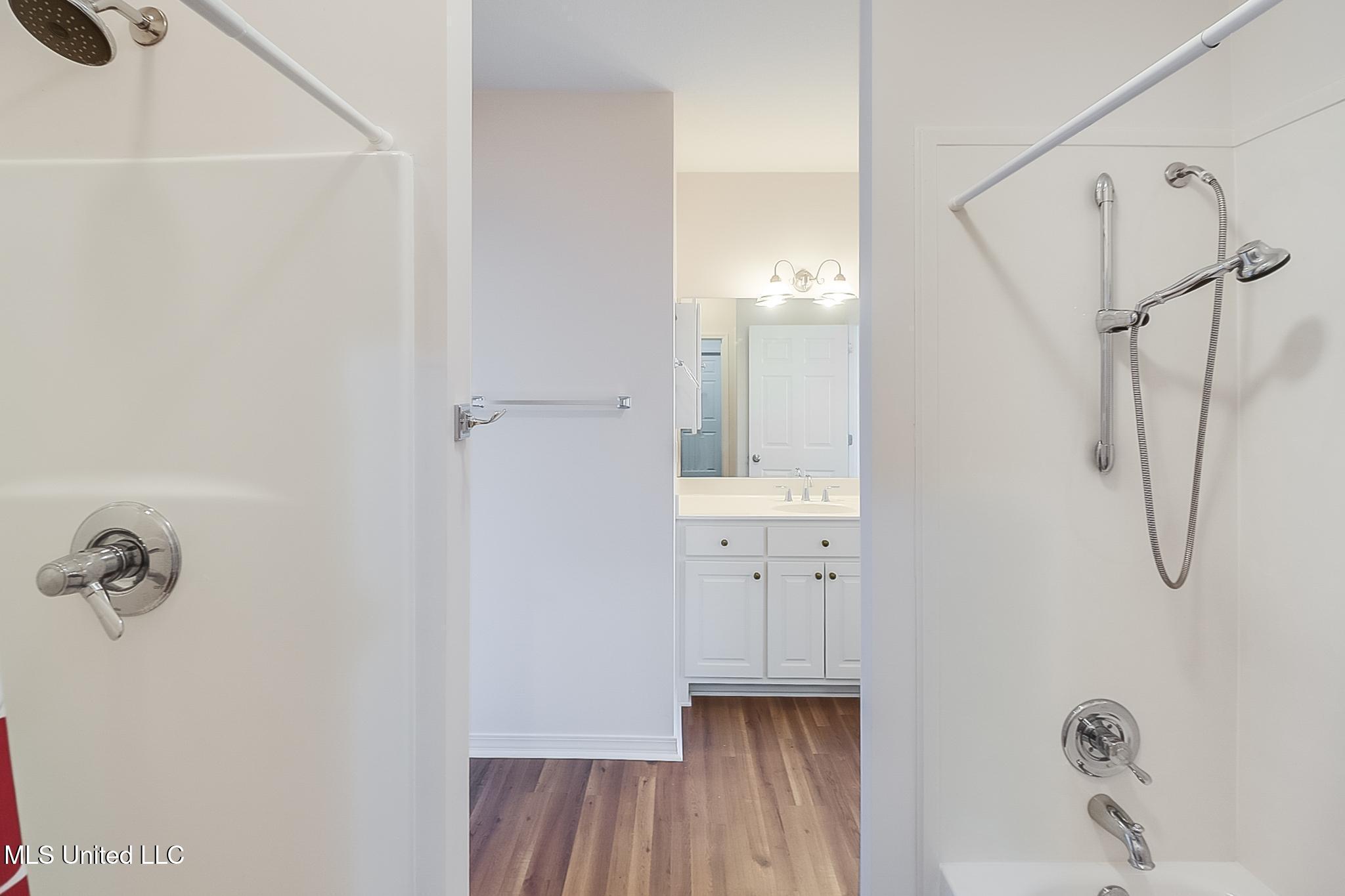 19910 Red Oak Road Saucier, MS 39574 - Photo 64 of 78 Apartment bath