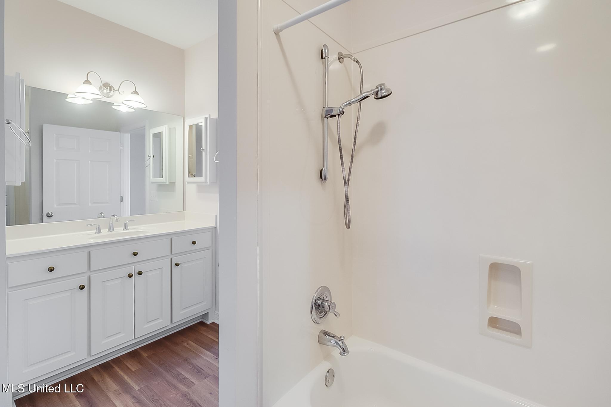 19910 Red Oak Road Saucier, MS 39574 - Photo 65 of 78 Apartment bath